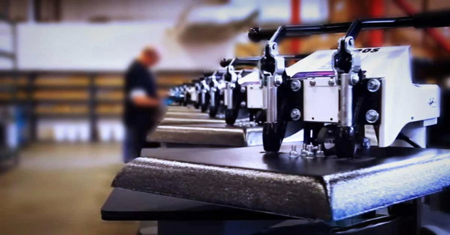 Clamshell vs Swing Away Heat Press How to Choose the Right Machine for Your Heat Transfer Business Clamshell vs Swing Away Heat Press How to Choose the Right Machine for Your Heat Transfer Business